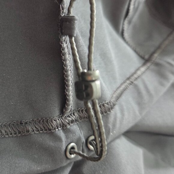 NWT -- Under Armour Men’s UA Vibe Woven Windbreaker, Black, Men's Large - Picture 7 of 10